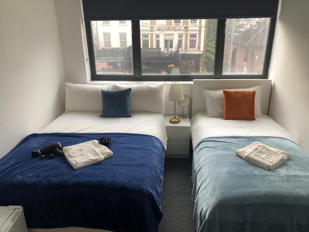 Cosmopolitan Comfort Private Bedrooms In Euston 106 London Exteriör bild