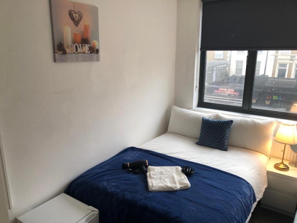Cosmopolitan Comfort Private Bedrooms In Euston 106 London Exteriör bild
