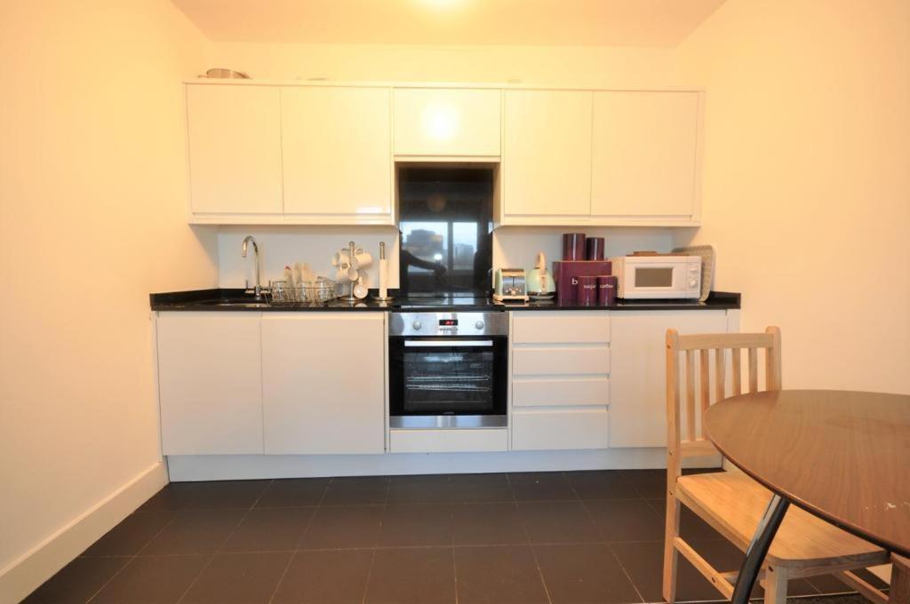 Cosmopolitan Comfort Private Bedrooms In Euston 106 London Exteriör bild