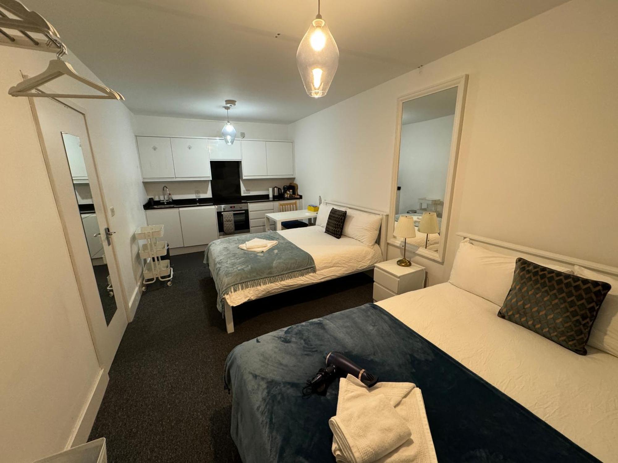 Cosmopolitan Comfort Private Bedrooms In Euston 106 London Exteriör bild