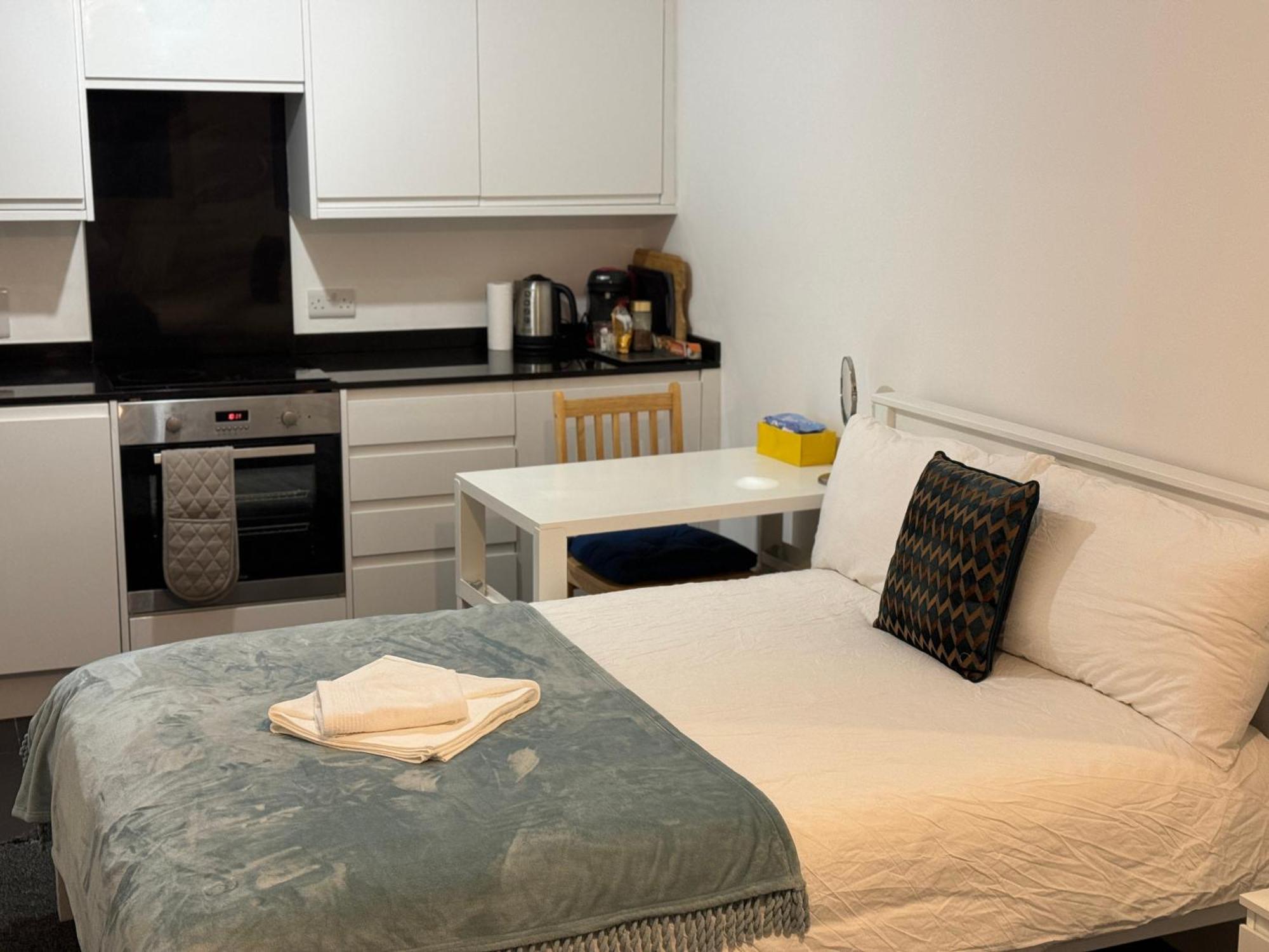 Cosmopolitan Comfort Private Bedrooms In Euston 106 London Exteriör bild