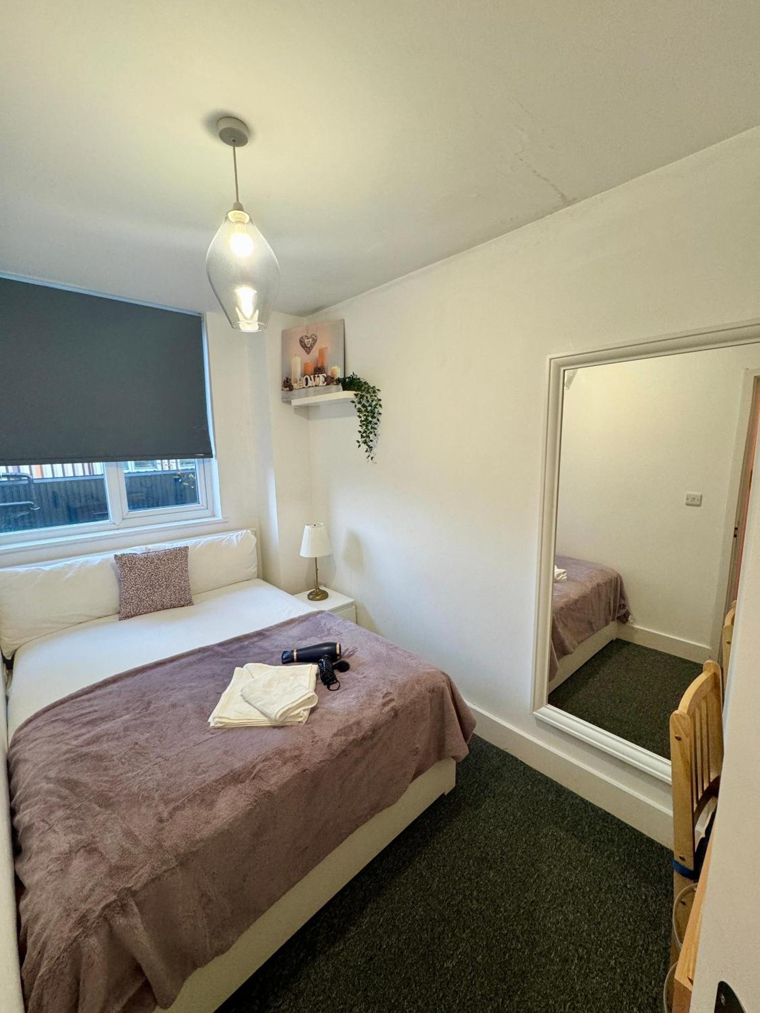 Cosmopolitan Comfort Private Bedrooms In Euston 106 London Exteriör bild