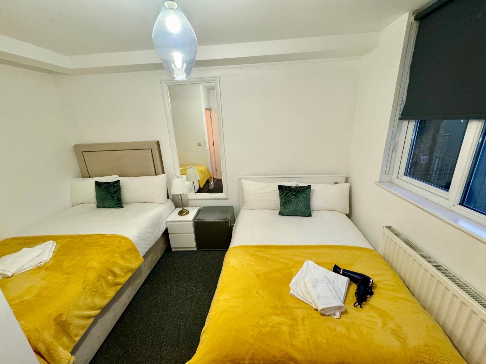 Cosmopolitan Comfort Private Bedrooms In Euston 106 London Exteriör bild