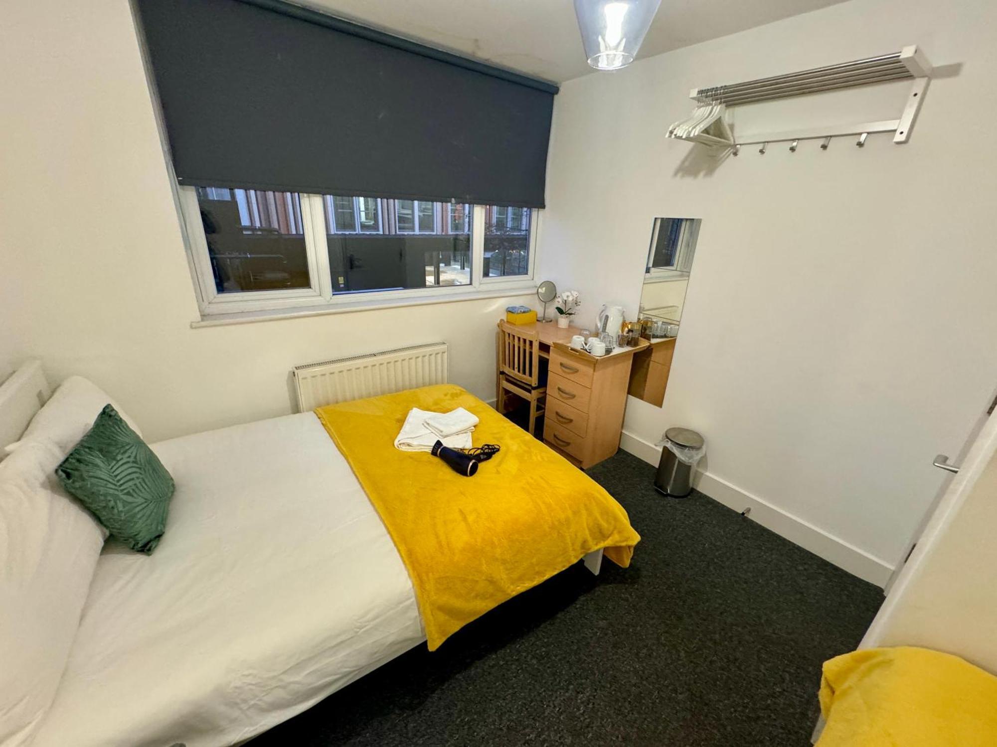 Cosmopolitan Comfort Private Bedrooms In Euston 106 London Exteriör bild